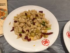 -肥肥虾庄·金牌油焖大虾(东湖欢乐谷店)