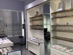 -视野联行眼镜•蔡司•依视路(温江店)