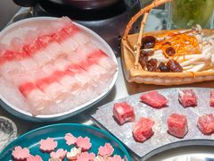 -无界釜·河豚鱼汤锅(红山动物园店)