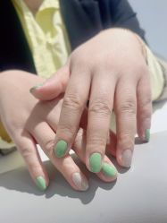 -纤纤玉手美甲美睫美容