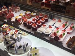 -巴黎贝甜(大宁国际商业广场店)