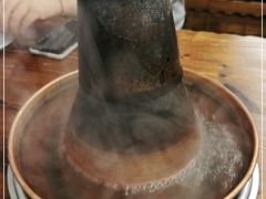 -洞庭洲·防空洞火锅·铜锅涮肉·烧烤(新百广场店)
