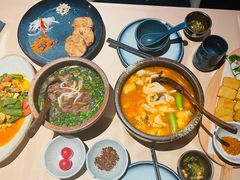 苗家酸汤鱼-山石榴·贵州菜(丰盛里店)