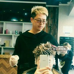 -PE SALON