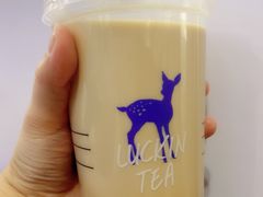 小陨石厚乳-瑞幸咖啡(流塘商务大厦店)