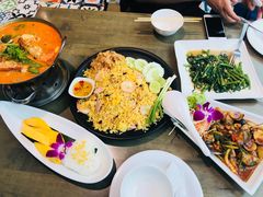 -The Dishes Seafood & Restaurant