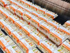 -胖东来生活广场(健康路店)