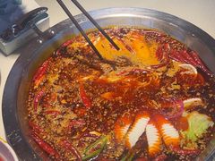 -茅草房·河畔园林火锅