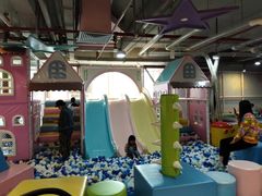 -星舰梦航(广百广场荔胜店)