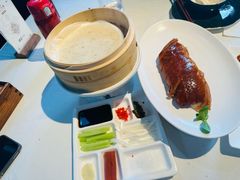 酥香嫩烤鸭-四季民福烤鸭店(外滩外白渡桥店)