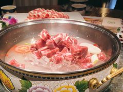 -娜仁图雅蒙古美食村(33小镇店)