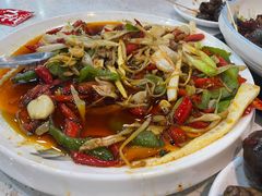 鲜椒耗儿鱼-郑辣记田螺