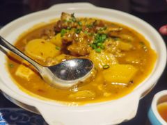 招牌牛蛙鸡爪煲-老头儿油爆虾·1987杭州烟火味(湖滨银泰in77D区店)