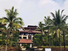 -西双版纳融创皇冠假日度假酒店