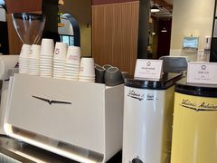 -MEEBO KAFEE米咖焙坊(虹桥路店)