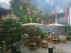 -华冠悠岚·庭院餐厅(青城后山店)