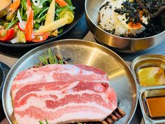 -草家酱蟹炭火烤肉店(珲春南路一店)