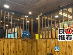 大堂-老东镇啤酒屋海鲜加工·蒸汽海鲜·海鲜烧烤(台东店)