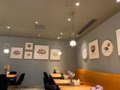 -POKEE VIA&Brunch·维娅(重庆来福士店)