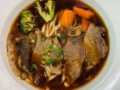金牌红烧牛肉面-康师傅私房牛肉面(北京南站店)