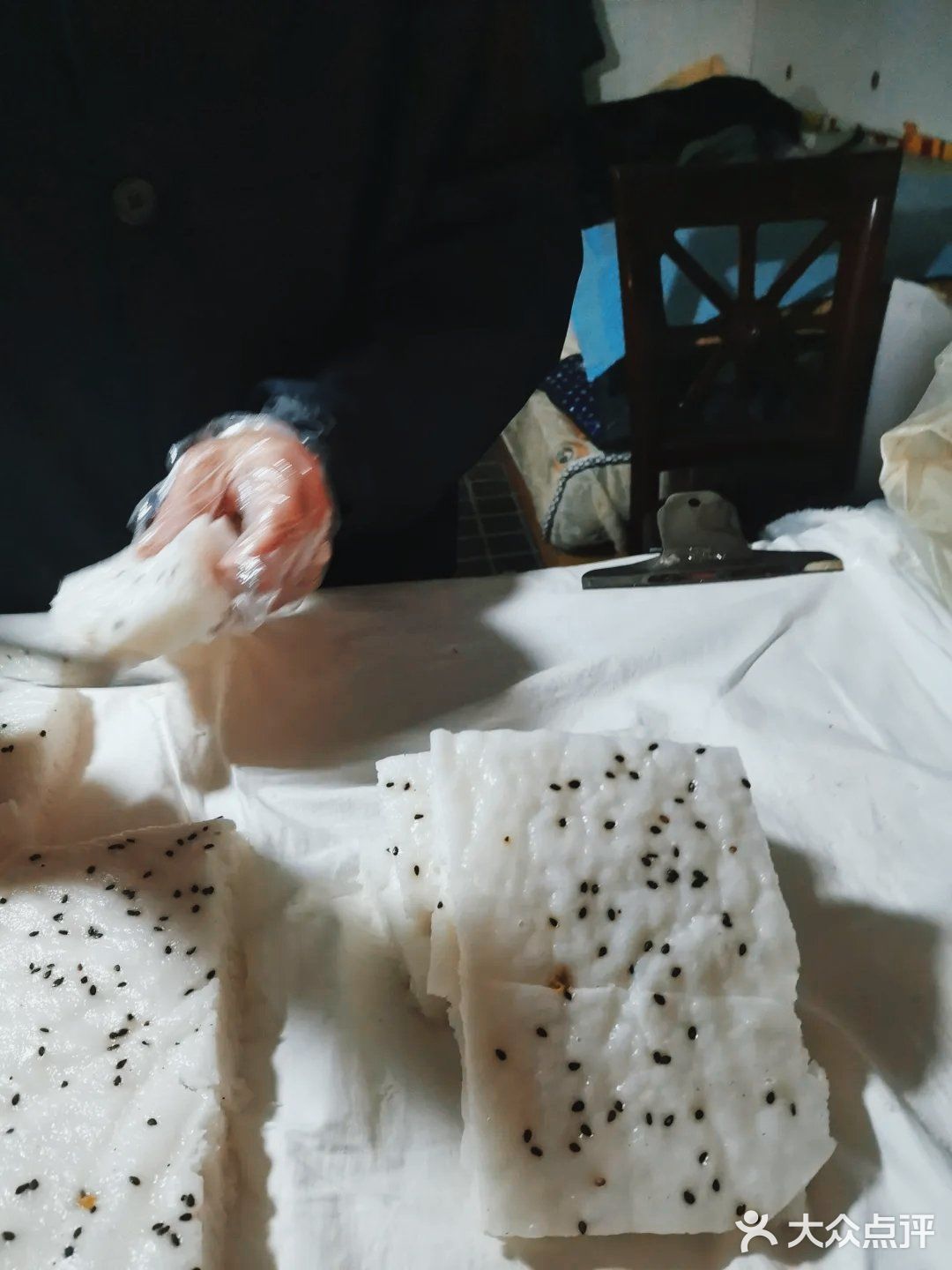 老奶奶手工发酵米糕 早上六点多来才买到