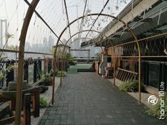 -冰冰龙虾·江湖菜·花园江景餐厅
