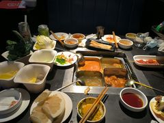 -海底捞火锅智慧餐厅(中骏世界城店)