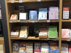 -九木杂物社(江宁金鹰广场店)