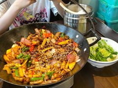 -富正毅三下锅·湘西韵味(天门山索道店)