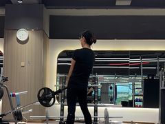 -英派斯健身旗舰店(海信国际中心馆)
