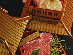 -山川小町·极番烧肉(新地假日广场店)