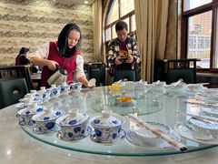 -三江源美食城