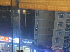 -城墙拐拐火锅(三峡广场黑金冠店)