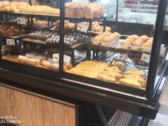 面包甜点陈列柜-皇冠幸福里动物奶油生日蛋糕(万达店)