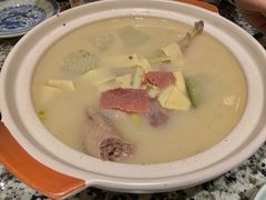玉竹火瞳炖麻鸭-南京大牌档(凯德大峡谷店)