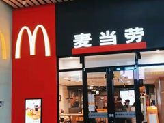 门面-麦当劳(吉林站13检票口对面)