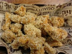 -BHC炸鸡(明洞总店)