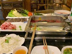 -百年川椒重庆老火锅(光谷店)
