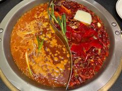 -沸炉重庆老火锅(军事博物馆店)