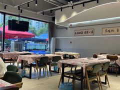-老班长·小龙虾·鲜货烧烤大排档(金街美地店)