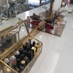 -初颜品佑肌肤管理