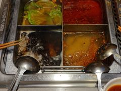 -海底捞火锅(宝龙广场夜宵主题店)