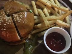 -羽深肉铺 Steak & Wine