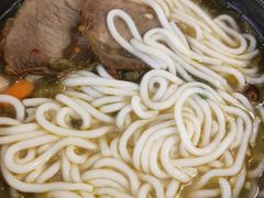 -荀记肉夹馍(三八家乐福店)