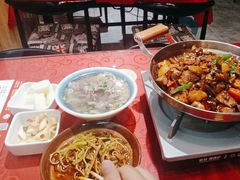 -冯烫烫跷脚牛肉·川菜小馆(武胜西街店)