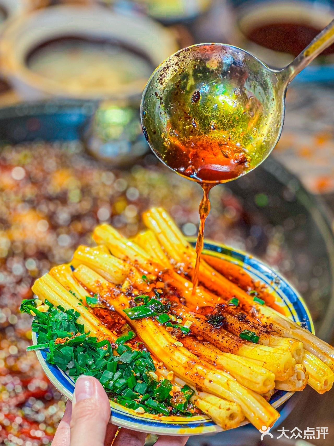 杭州！！！终于也有了！！！座⽆虚席