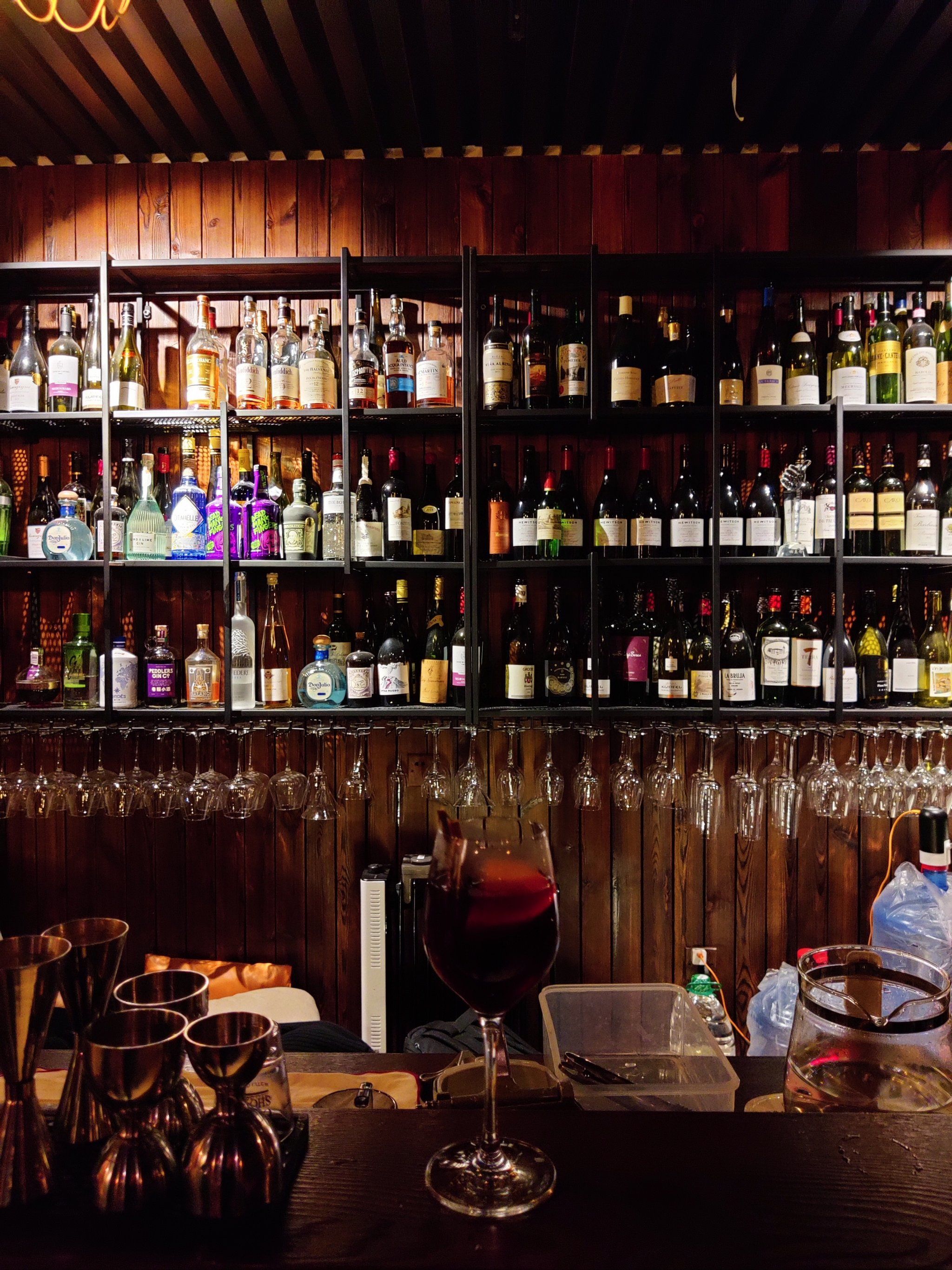 今天来到了潘·le verre de pan 高空酒吧,享受了一把在云端的醉意