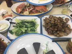 -渔中舟海鲜大排档(普陀沈家门店)