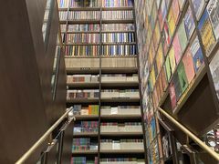 -钟书阁(群光广场店)
