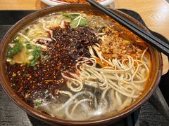 -三好食堂(煎饺·馄饨·肉饼米线·盛世广场店)